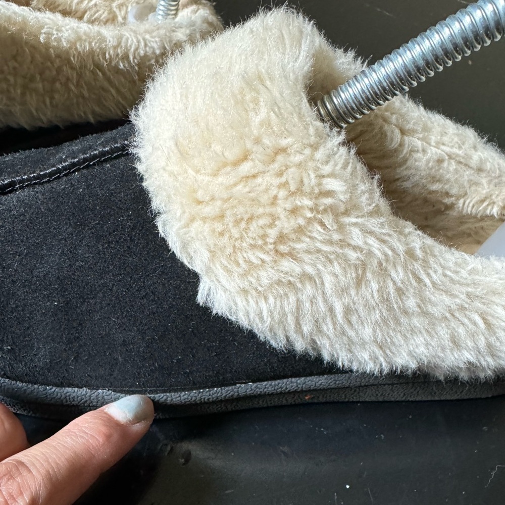Clark’s women’s slippers Size 5 - Picture 10 of 12